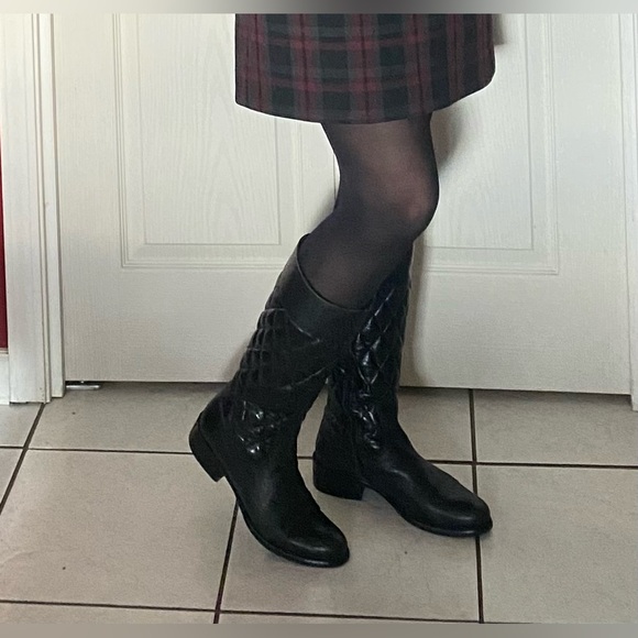 St Emile Black Knee High Quilted Leather Boots - Picture 4 of 9